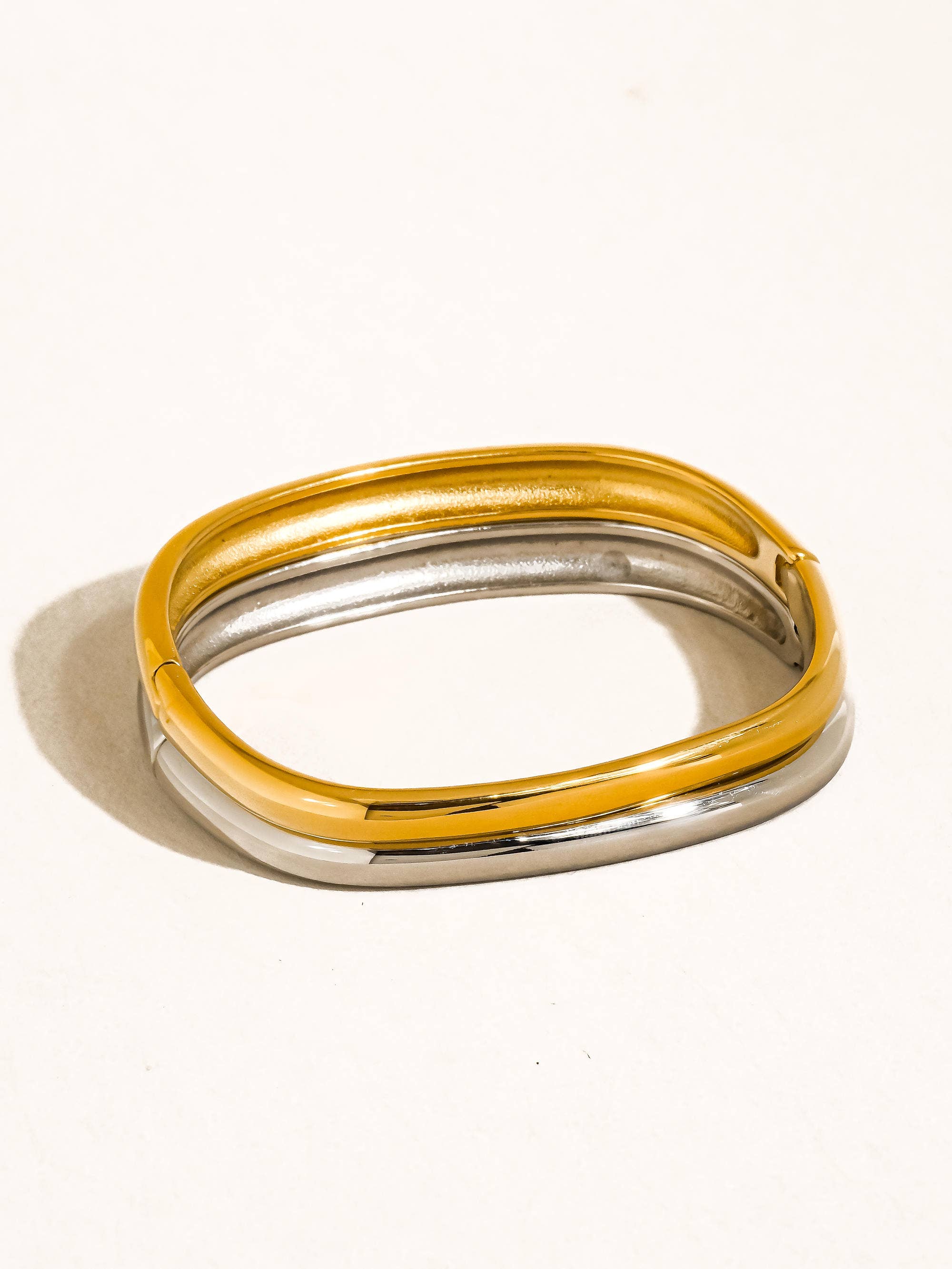 Classic Bangle