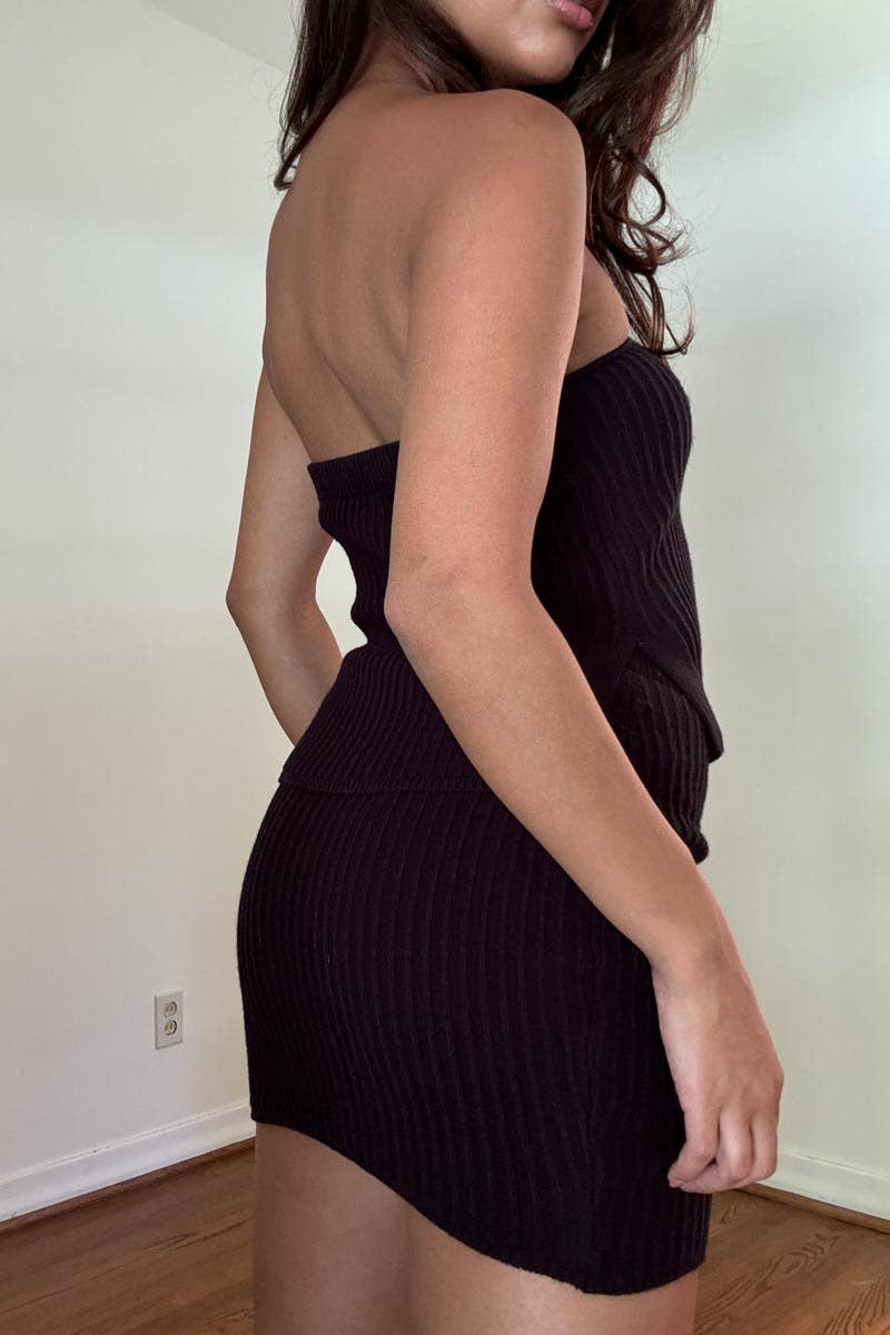 RIB KNIT BUSTIER TOP   MINI SKIRT