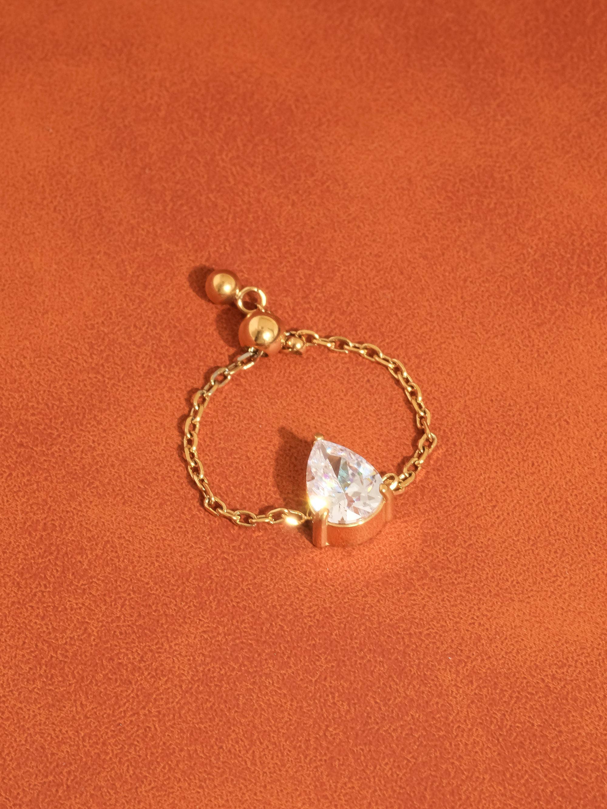 Alora Pear Chain Ring