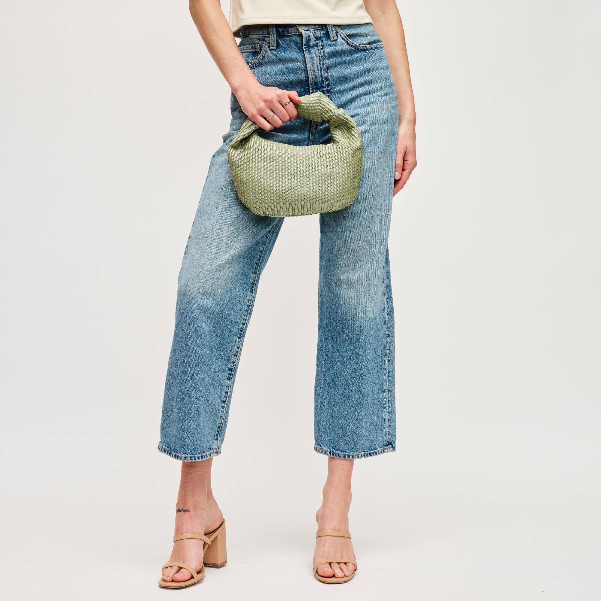 Knotted Clutch