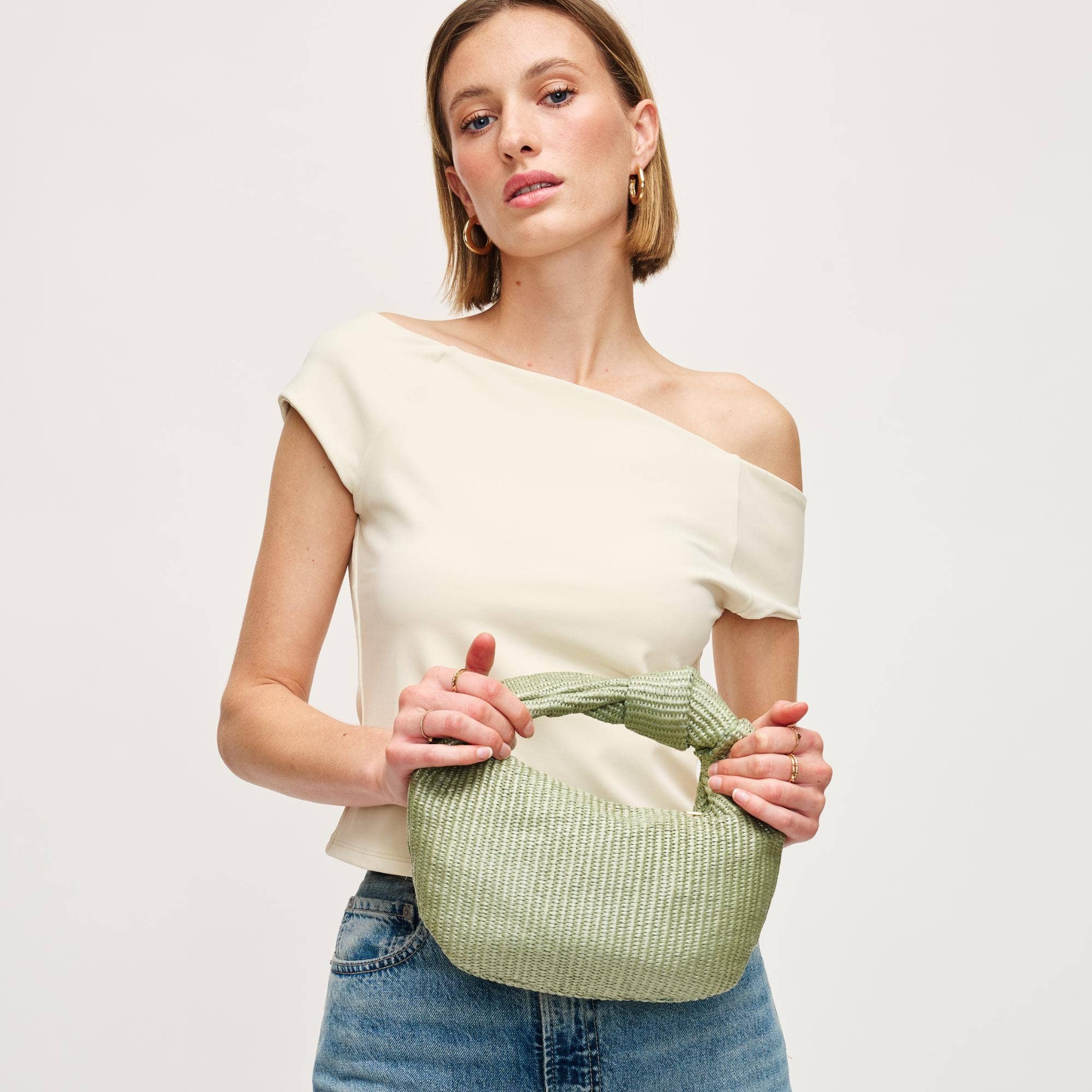 Knotted Clutch
