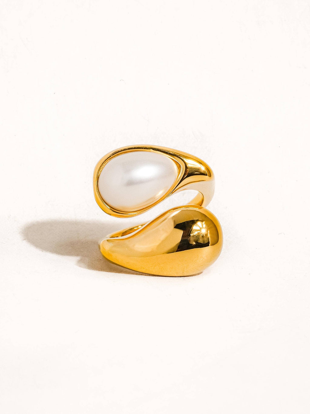 Pearl Wavy Ring