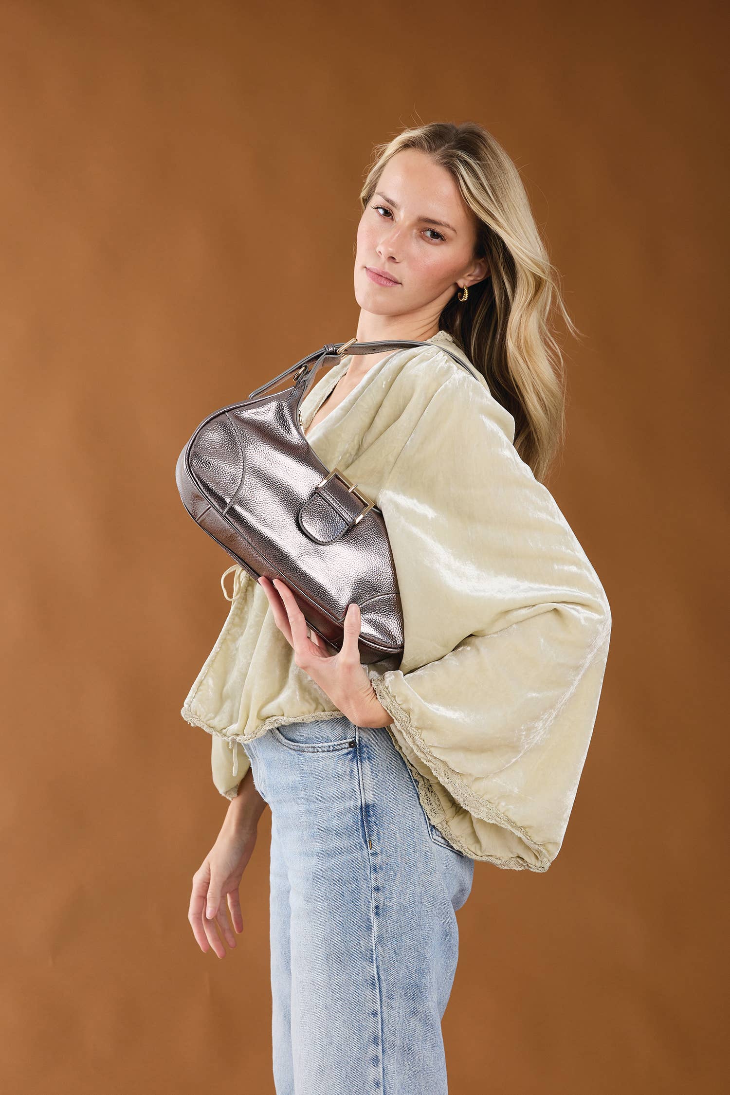 Madrid Buckle Shoulder Bag – Crossbody Style